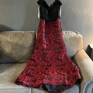 Junior’s dress